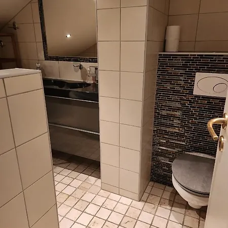 Full Privacy Townhome In With Wifi *