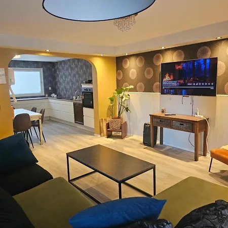 Full Privacy Townhome In With Wifi Oslo