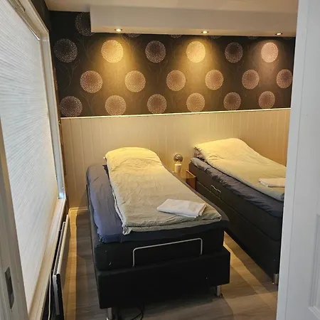 Full Privacy Townhome In With Wifi