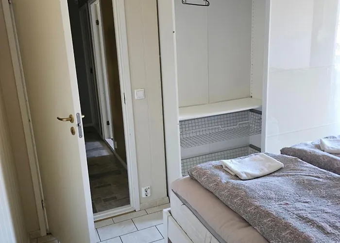 Full Privacy Townhome In With Wifi Oslo