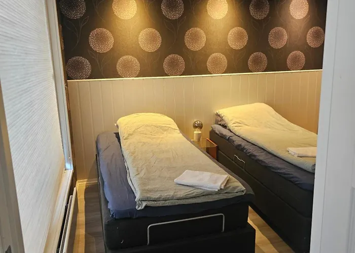 Full Privacy Townhome In With Wifi