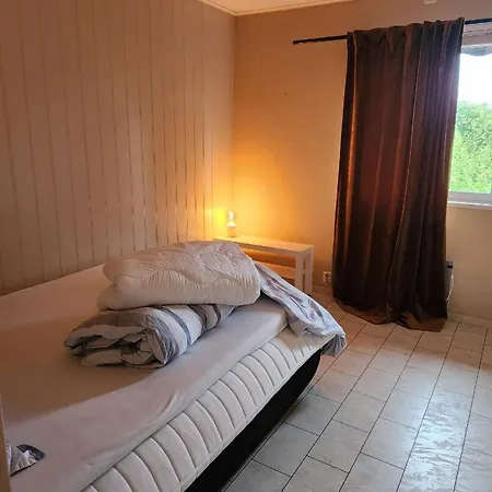 Full Privacy Townhome In With Wifi オスロ