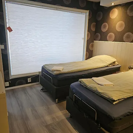 Full Privacy Townhome In With Wifi * オスロ